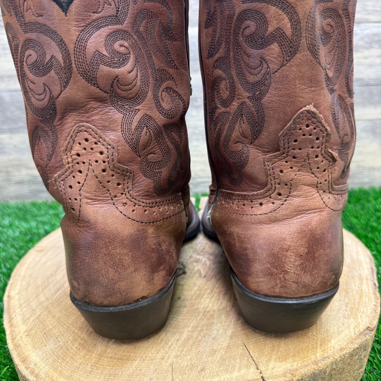 Justin Women - Size 9.5B - Brown Stampede Cowboy Boots Style L2559