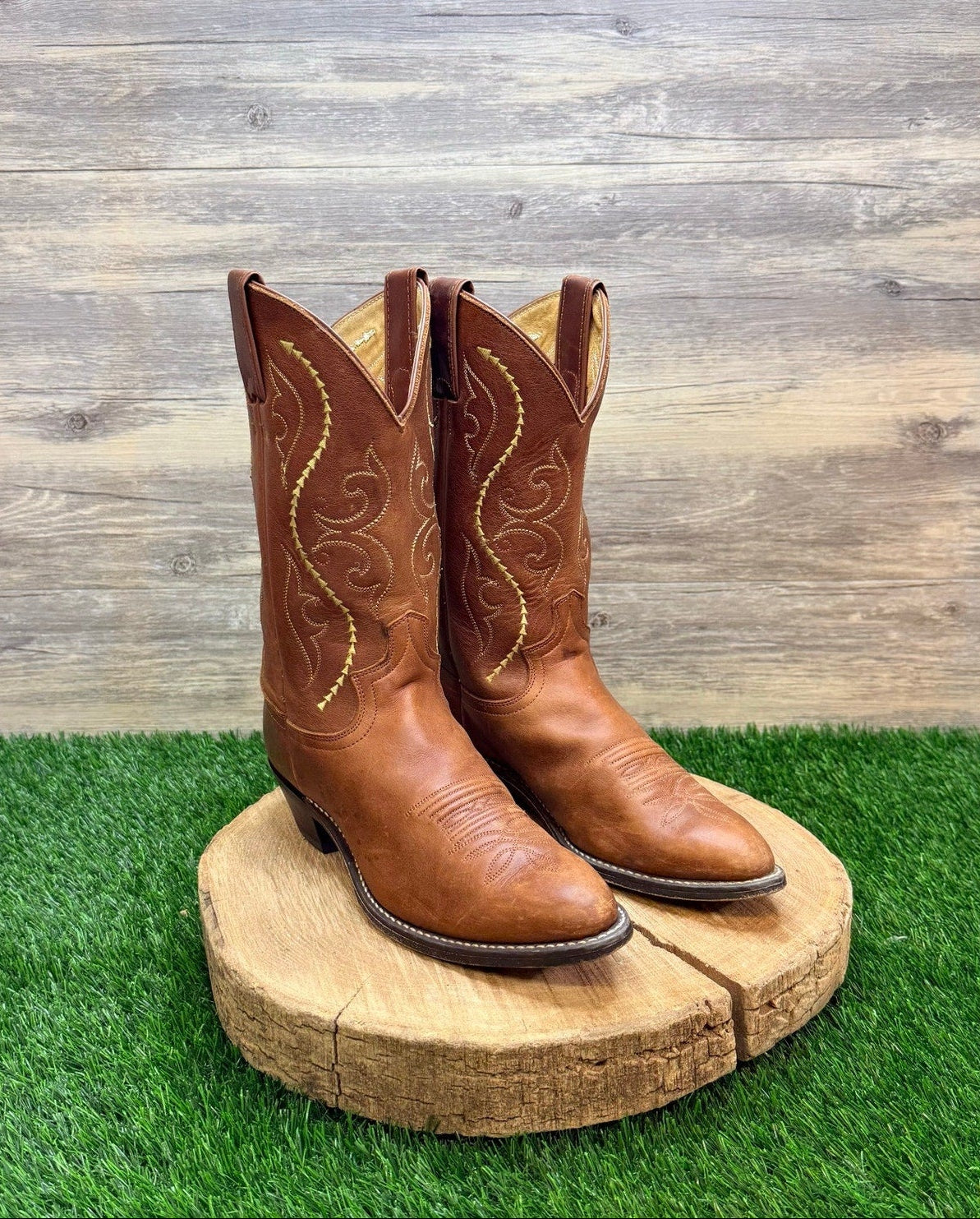 Justin Women - Size 8B - Golden Saltillo Western Cowboy Boots L4936