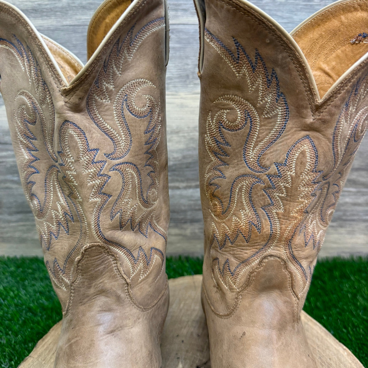 Nocona Men - Size 10B - Tan/Blue Stitching Western Cowboy Boots Style L02732