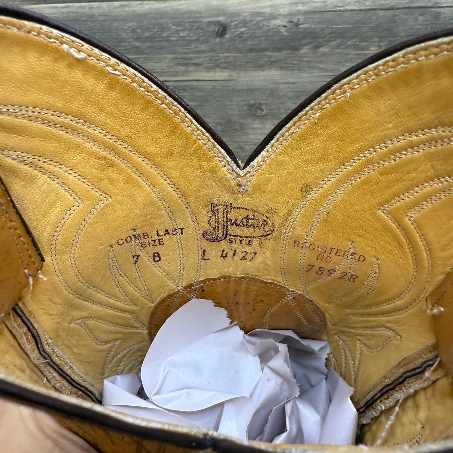 Justin Women - Size 7B - Vintage Marbled Sand Cowboy Boots Style L4127