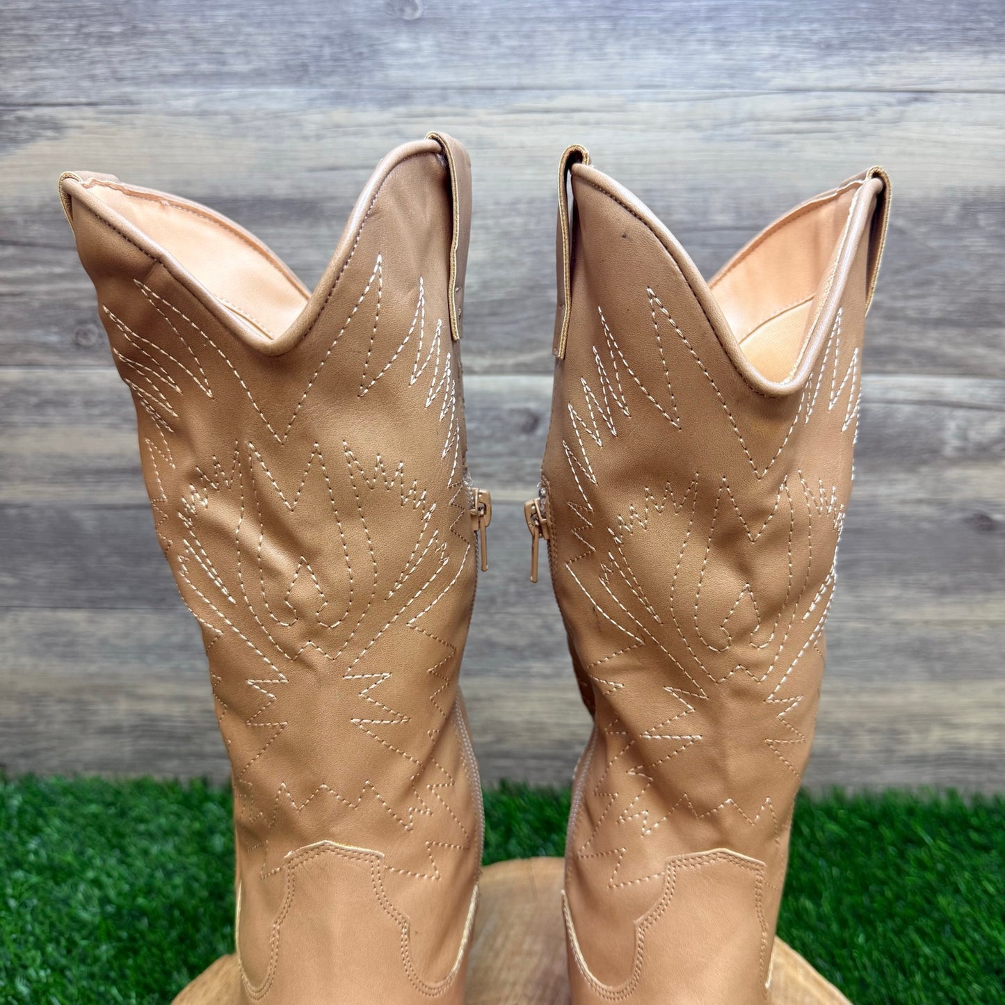 Unknown Women - Size 6.5 - Tan Faux Leather Zipper Cowboy Boots