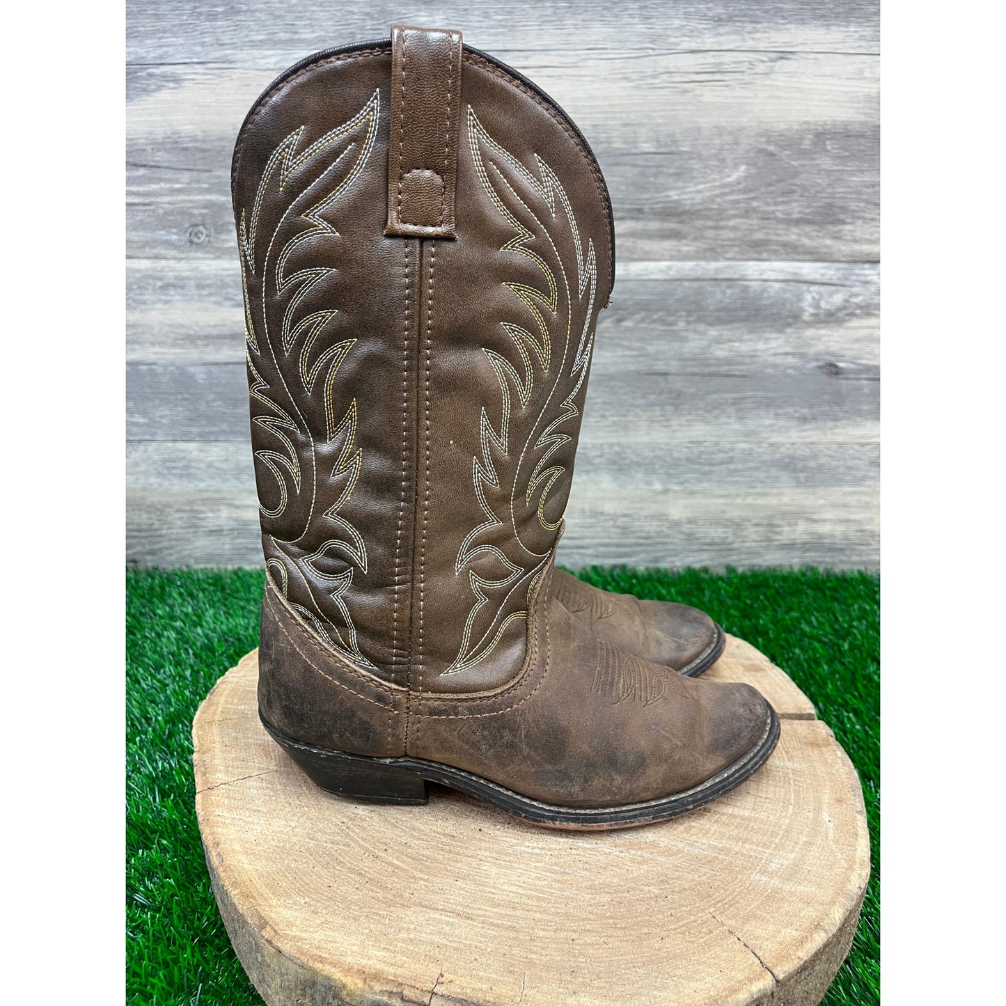 Laredo Women - Size 6M - Brown Cowboy Boots Style 5742