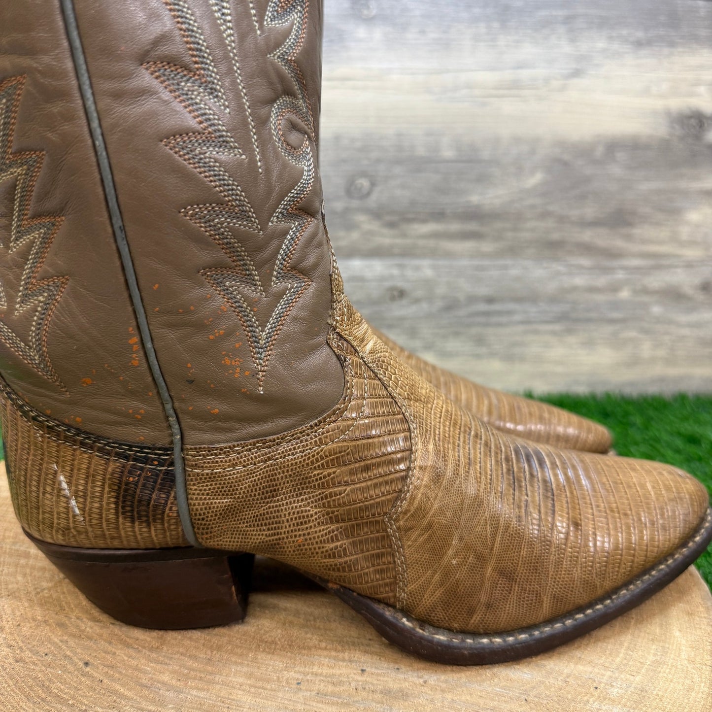 Justin Women - Size 7.5B - Vintage Tan Lizard Western Cowboy Boots Style L4701