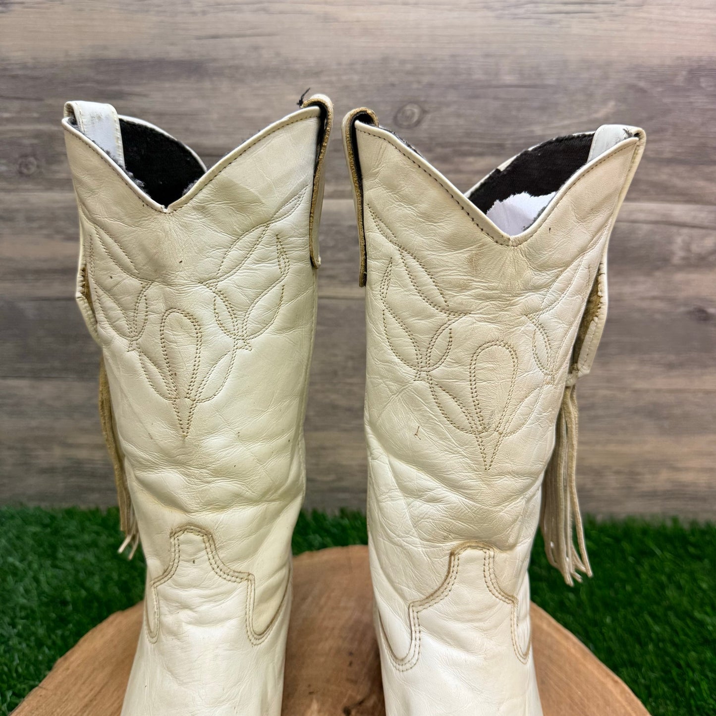 Laredo Women - Size 7M - Vintage Cream Tassel Cowboy Boots 181
