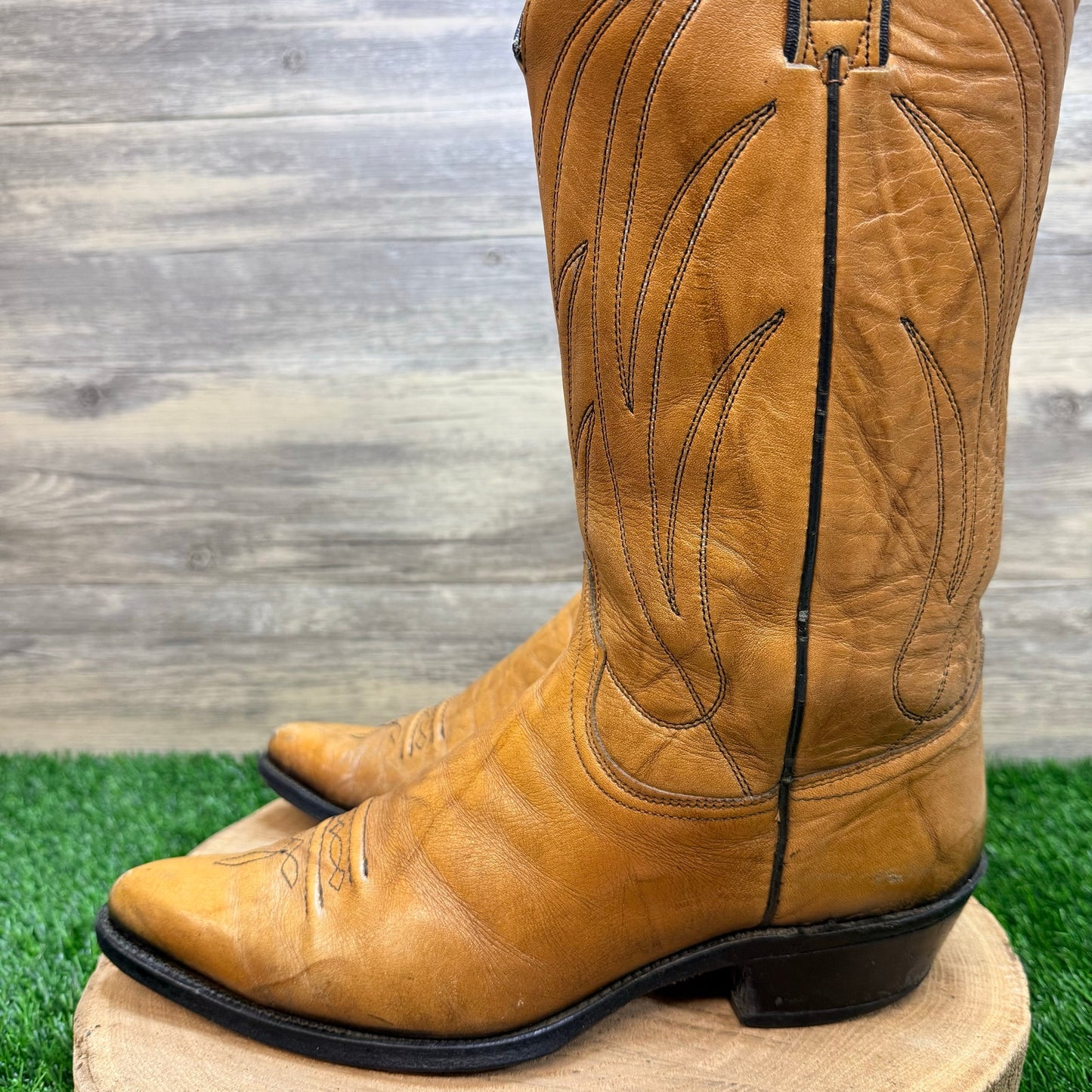 Wrangler Men - Size 10.5D - Vintage Tan Western Cowboy Boots 12569