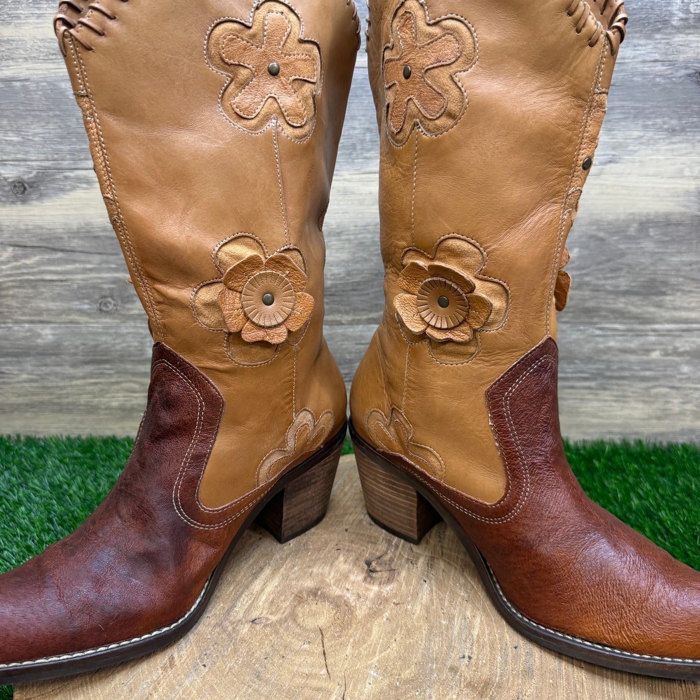 Mia Women - Size 8.5M - Beige/Brown Boho Floral Western Cowboy Boots Candida