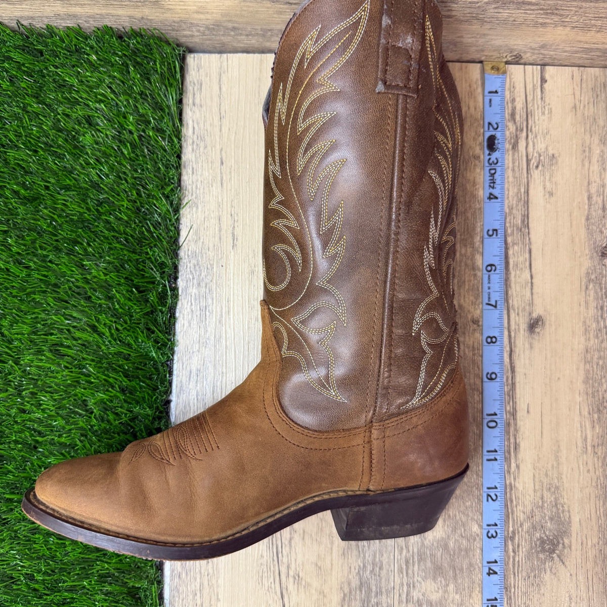 Unknown Women - Size 7M - Two Tone Brown Western Cowboy Boots Style 5742