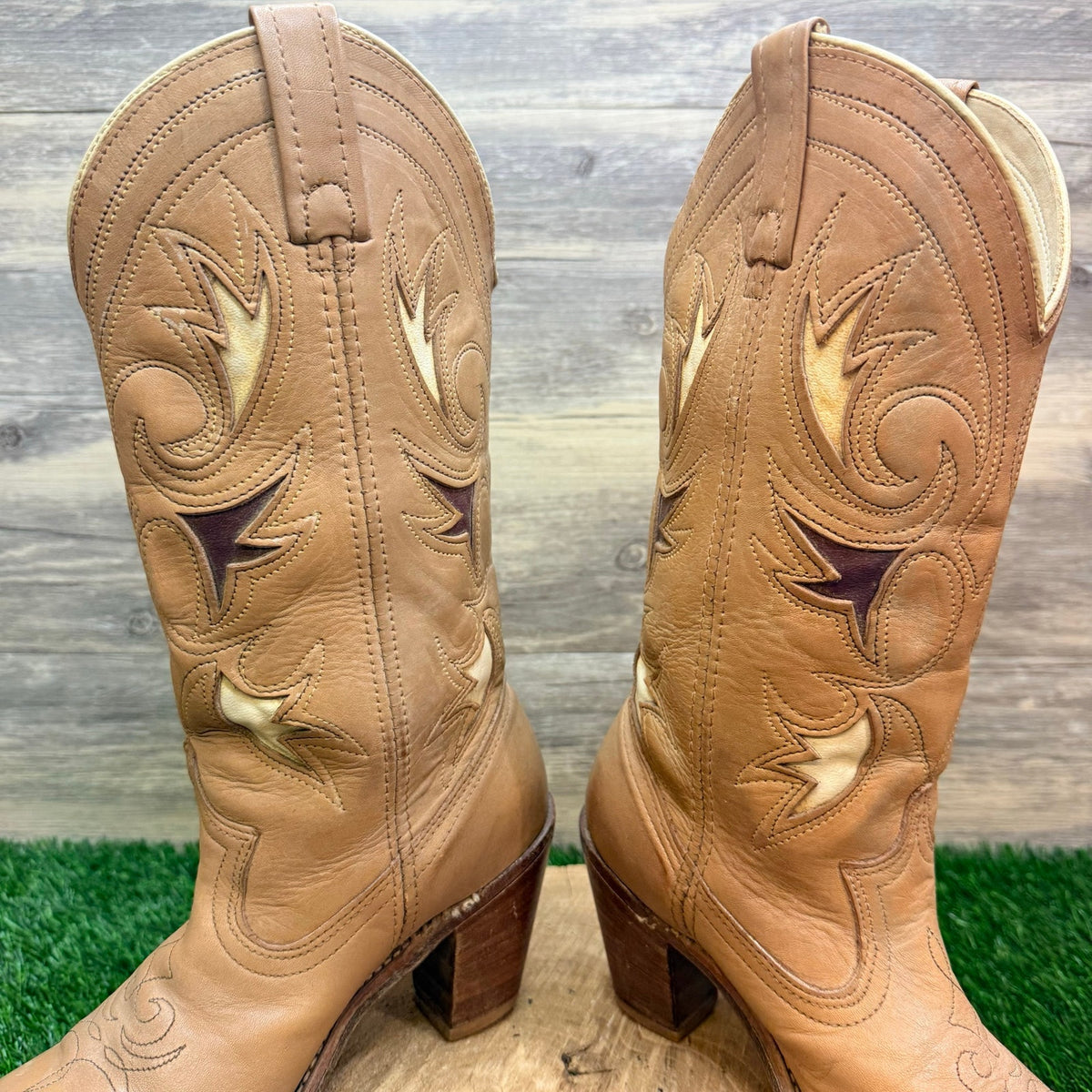 Dingo Women - Size 6M - Vintage Sand Heeled Cutout Western Cowboy Boots 7494