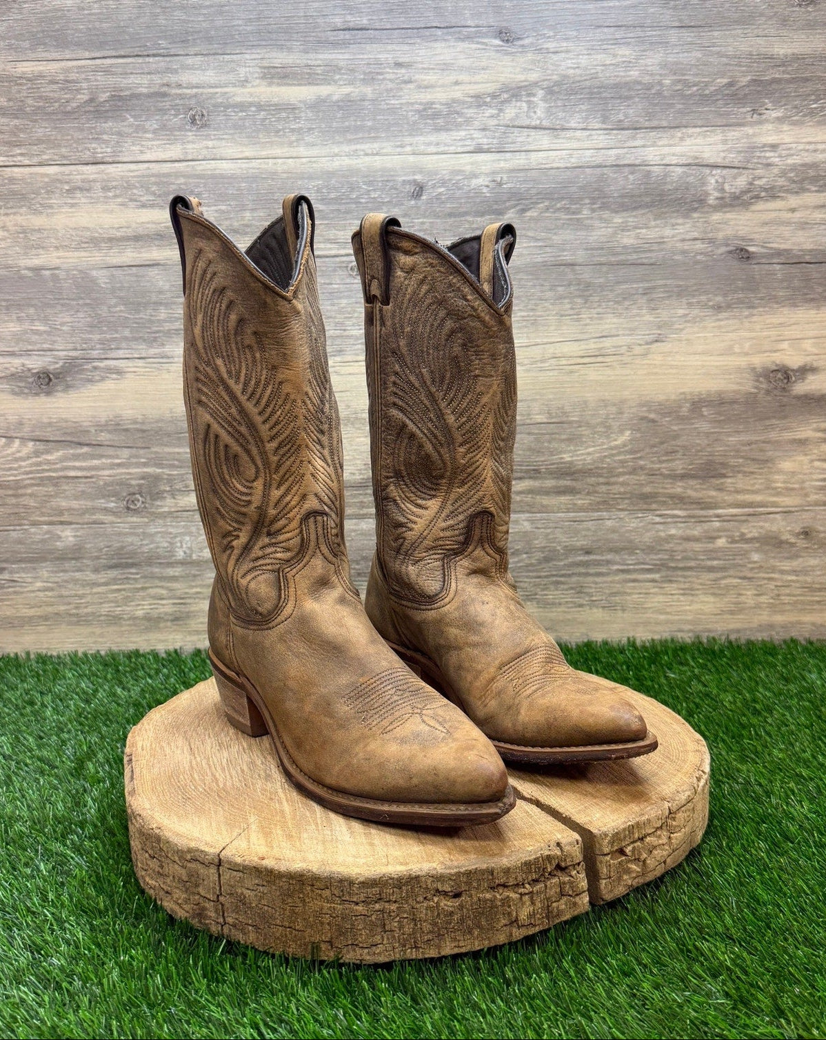 Abilene Women - Size 7.5M - Distressed Tan  Western Cowboy Style 9051