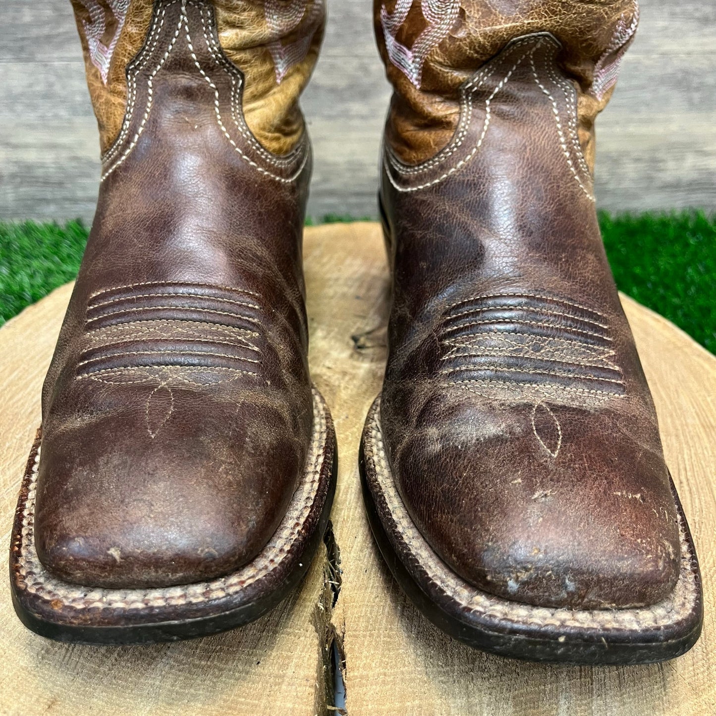 Ariat Women - Size 8B - Brown/Pink Square Toe Cowboy Boots Style 10004817