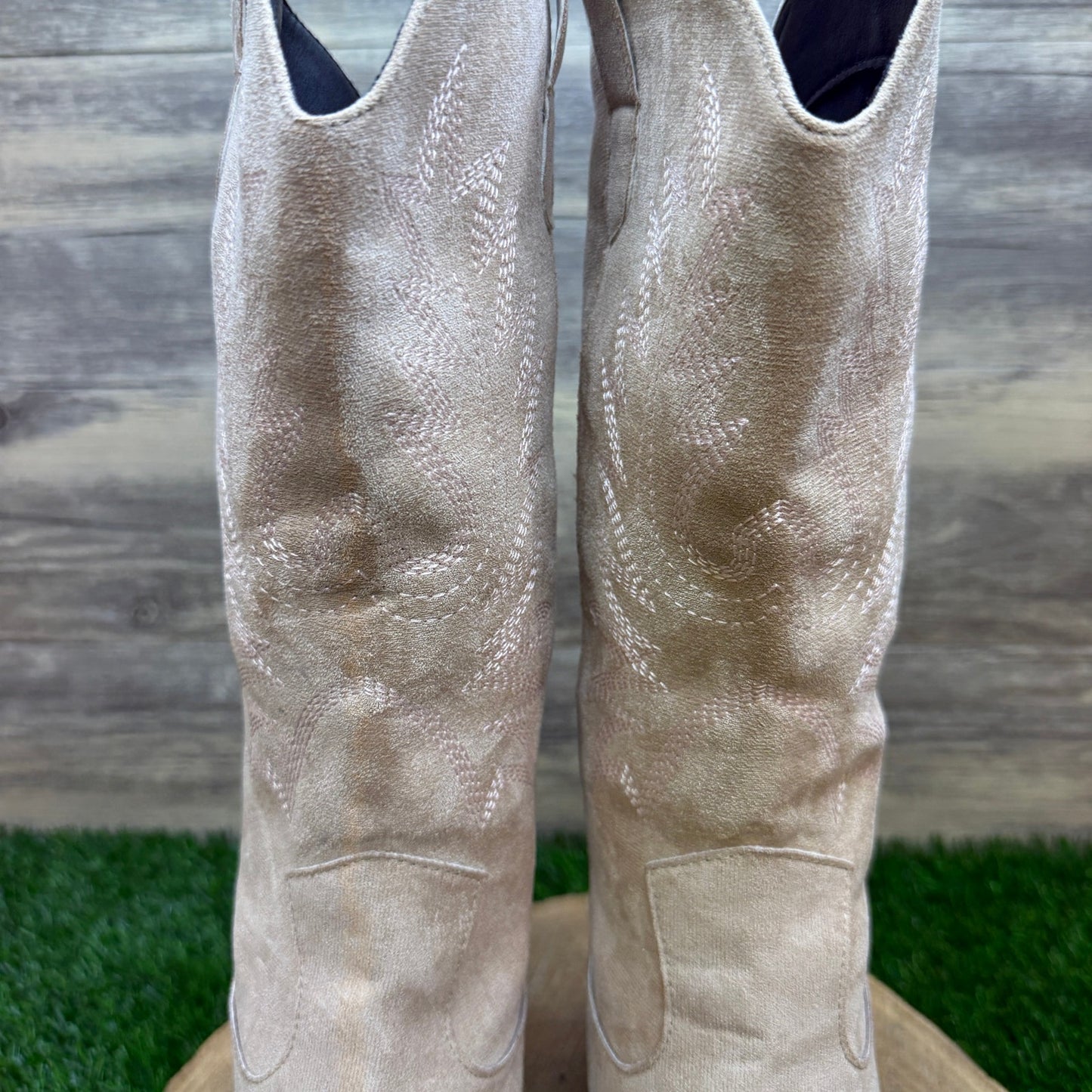 Unknown Women - Size 8 - Bone Flame Faux Suede Boots
