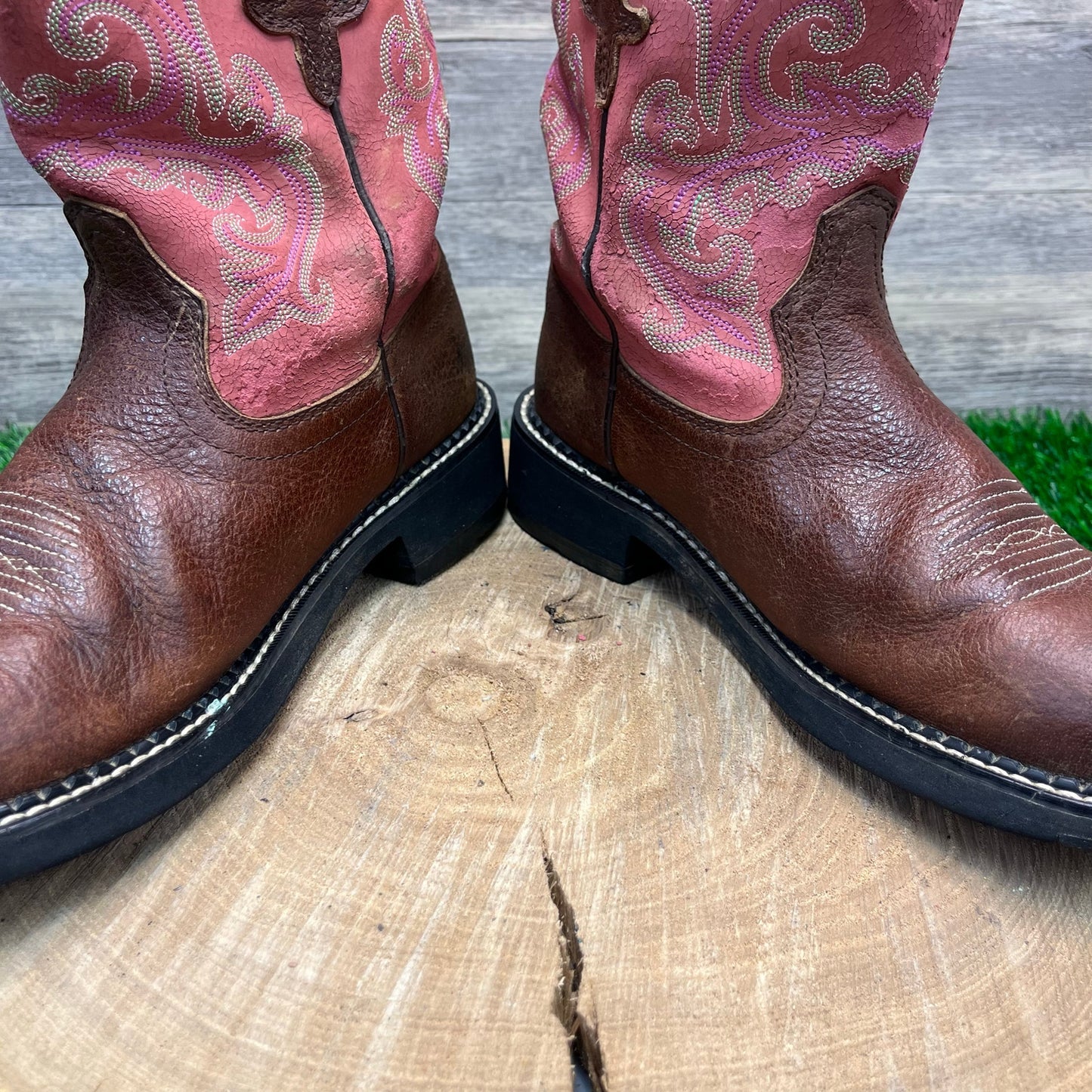 Ariat Women - Size 8.5B - Brown/Pink Round Toe Cowboy Boots Style 10010808