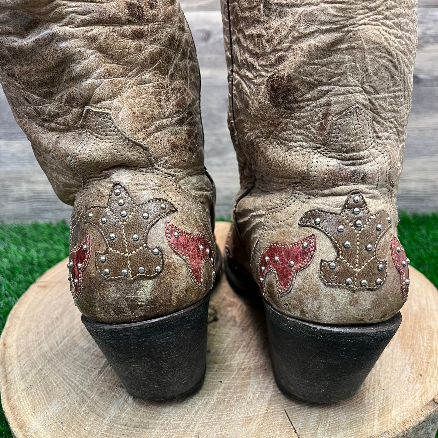 Sterling River Women - Size 10B - Tan/Red Studded Snip Toe Cowboy Boots SR250