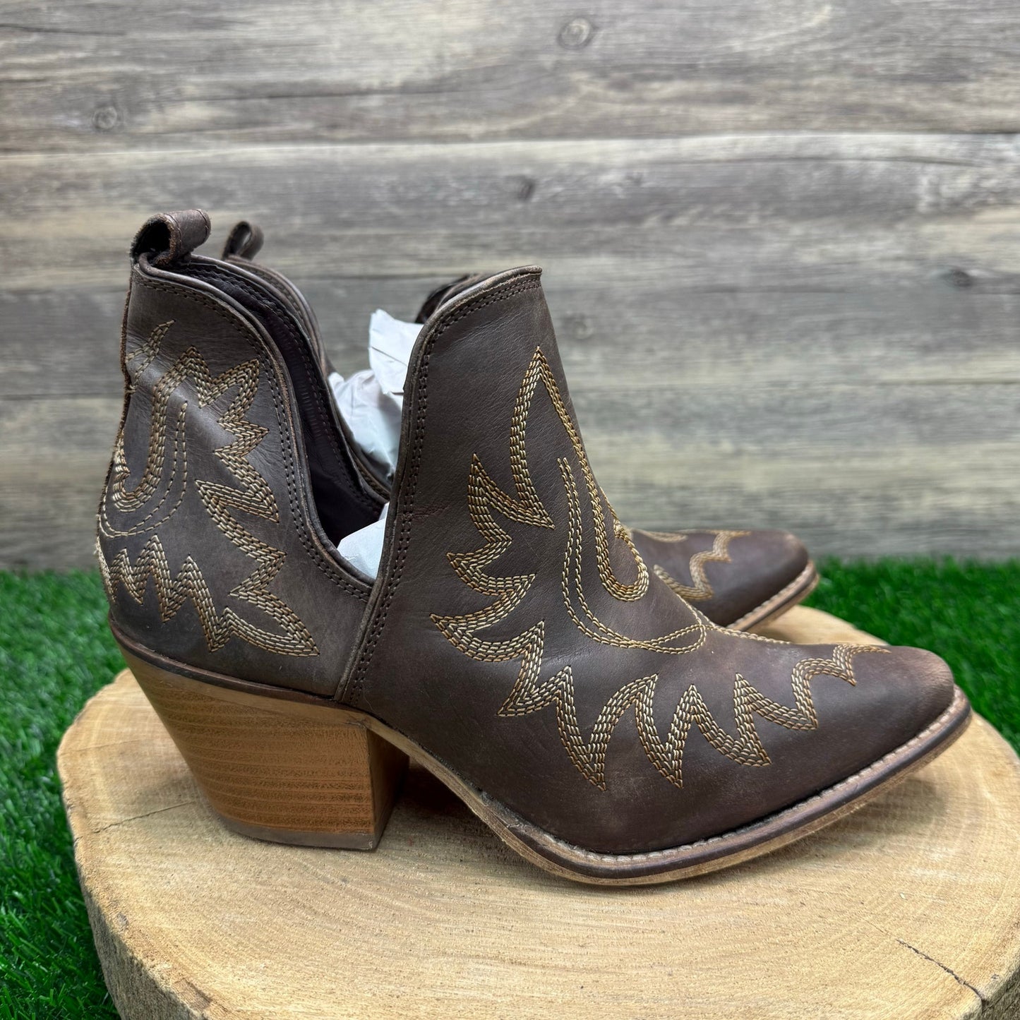 Myra Women - Size 8 - Brown Coffee Ankle Boots