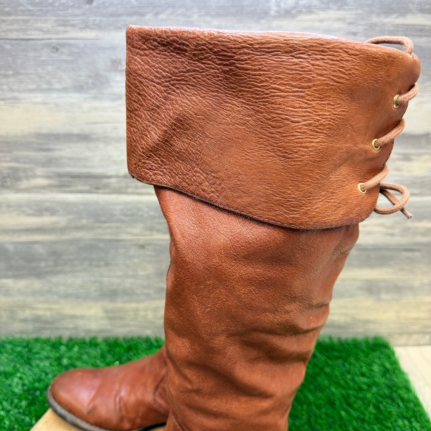 Vince Camuto Women - Size 10 - Brown Riding Zipper Boots