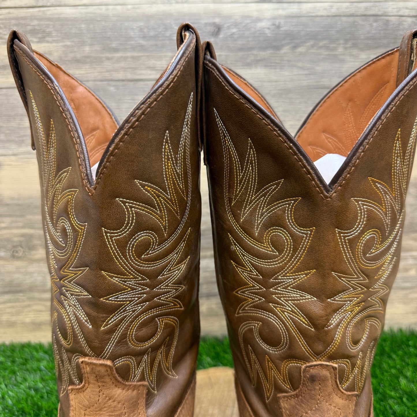 Cody James Men - Size 11.5D - Two Tone Brown Western Cowboy Boots Style CJ4242