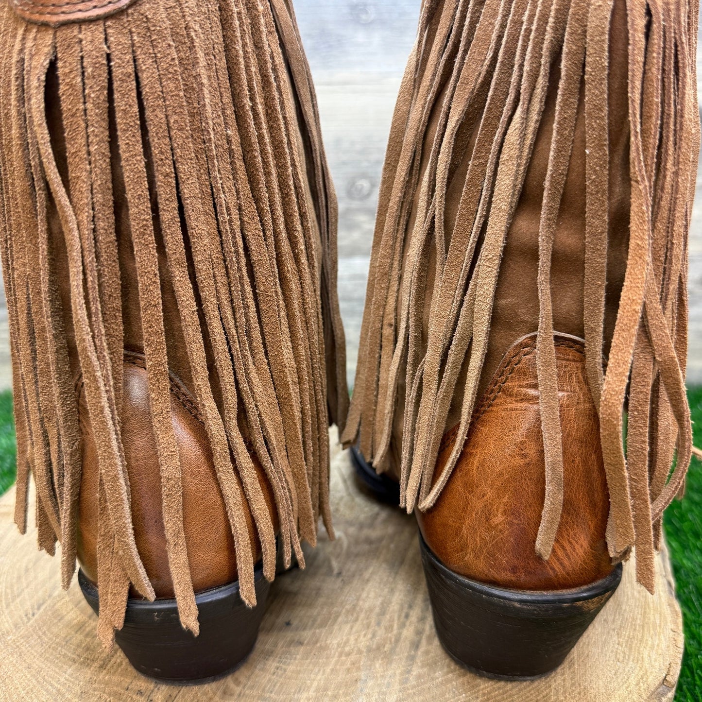 Dingo Women - Size 8.5M - Brown Fringe Snip Toe Cowboy Boots Style DI7445