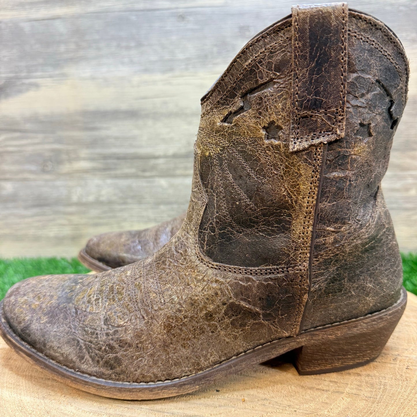 Steven Women - Size 8 - Distressed Brown Star Ankle Zipper Boots by Steve Madden