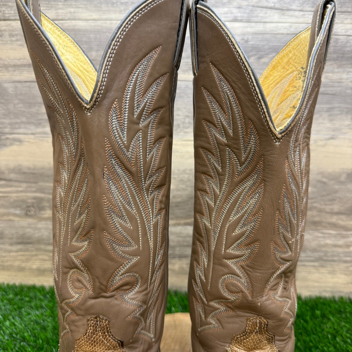 Justin Women - Size 7.5B - Vintage Tan Lizard Western Cowboy Boots Style L4701