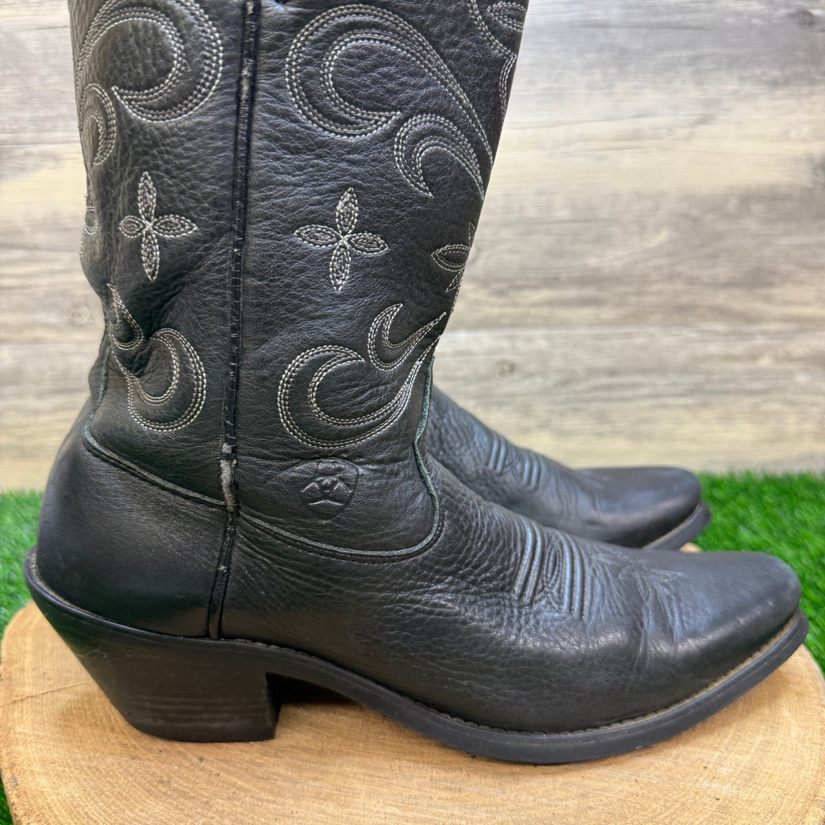 Ariat Women - Size 8.5B - Black Deertan Cowboy Boots Style 13670