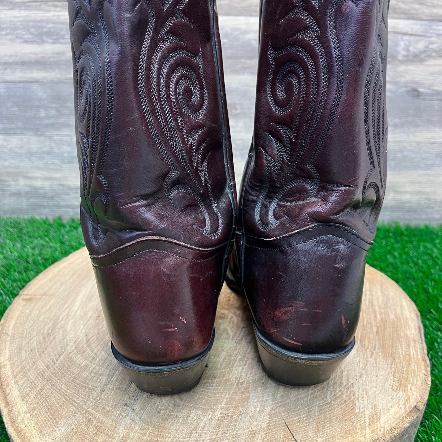 Tony Lama Women - Size 8B - Maroon Cowboy Boots Style VE1985