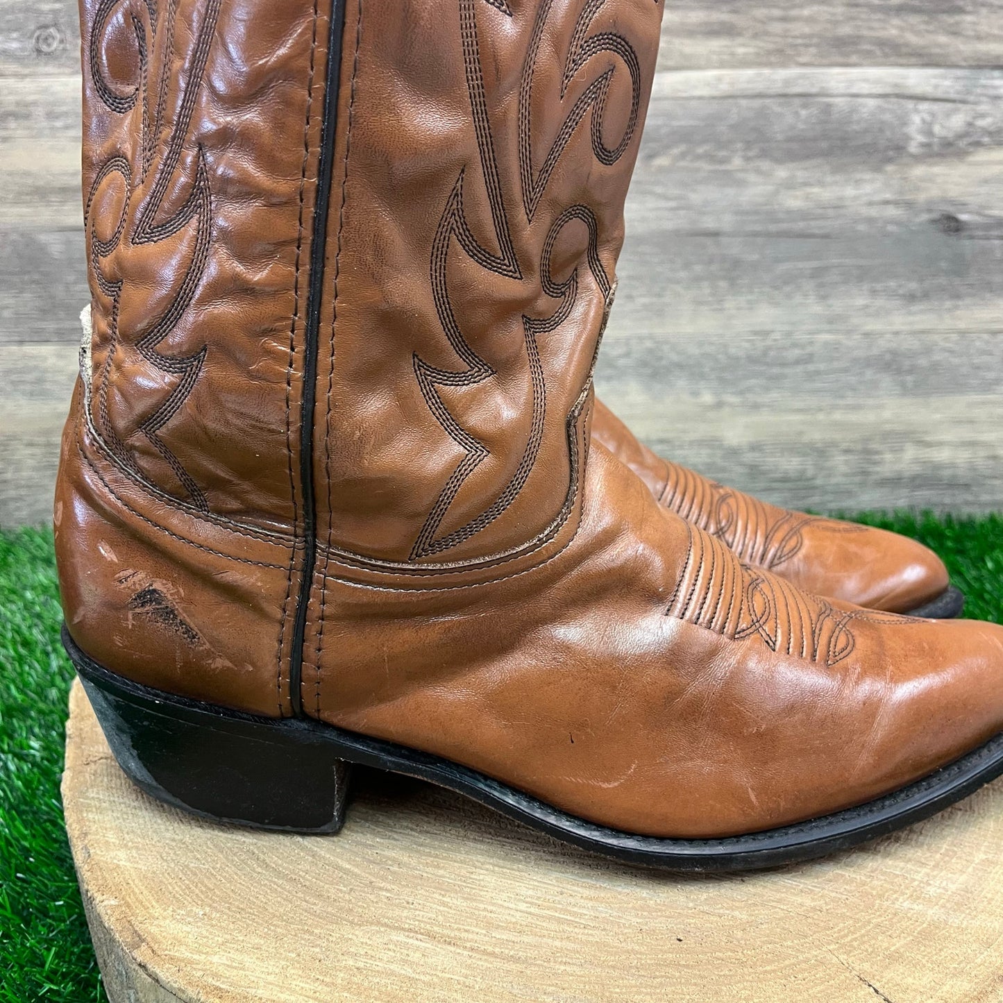 Acme Men - Size 10.5D - Vintage Cognac Faux Leather Cowboy Boots Style 604
