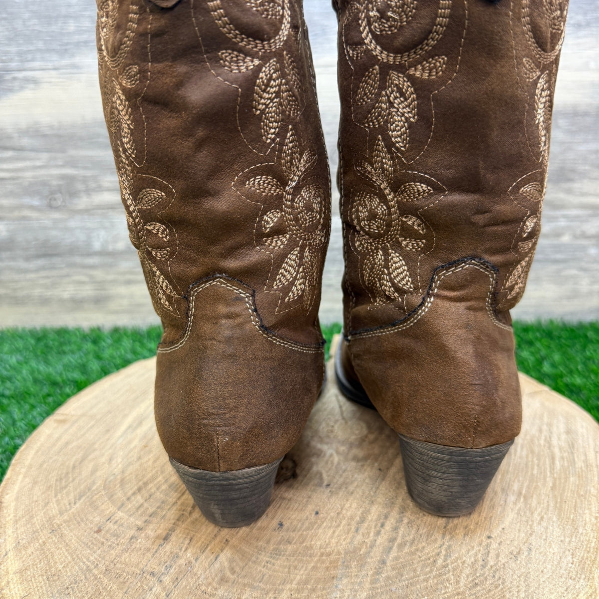 Rampage Women - Size 7M - Brown Soft Faux Leather Cowboy Boots 429105