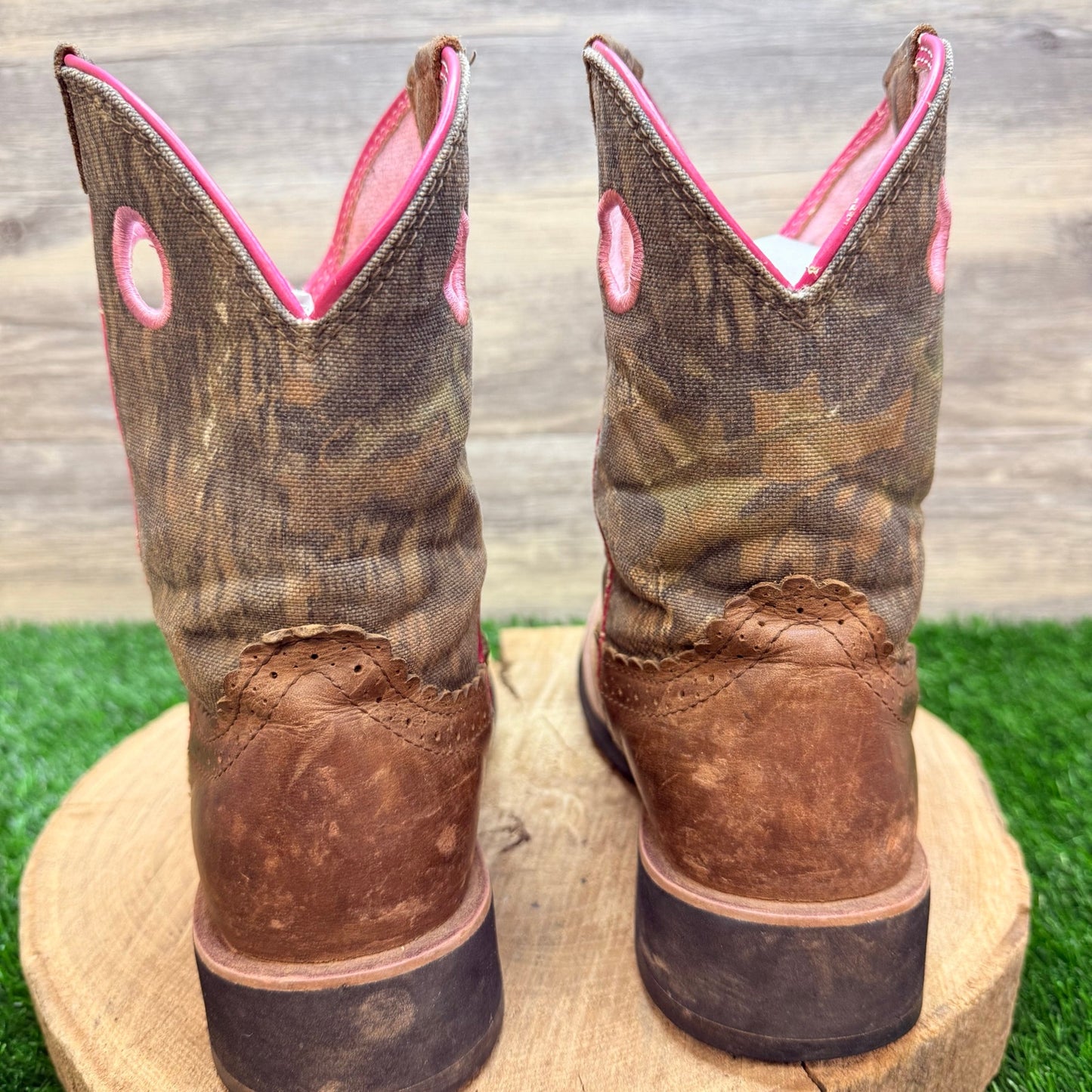 Ariat Women - Size 8.5B - Brown / Camo Western Cowboy Boots 10006854