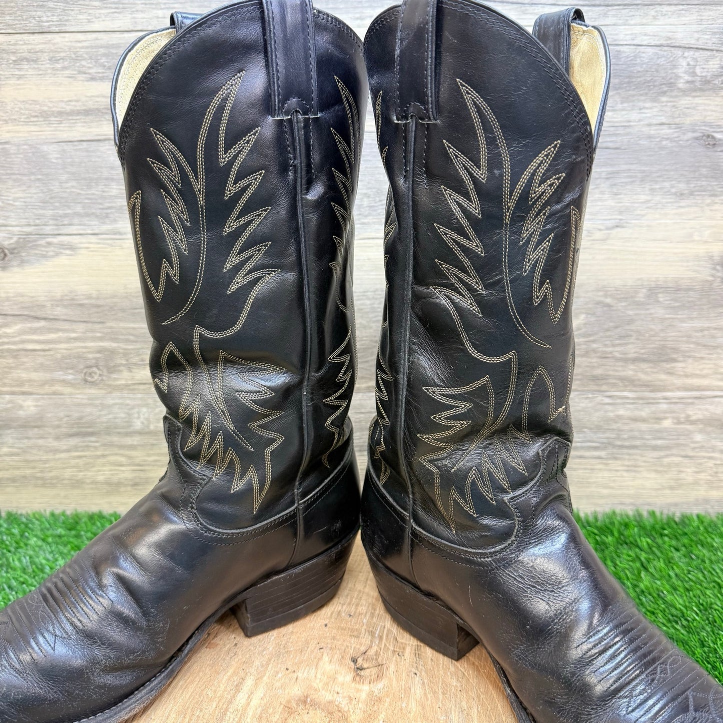 Justin Men - Size 10D - Vintage Black Western Cowboy Boots 2040