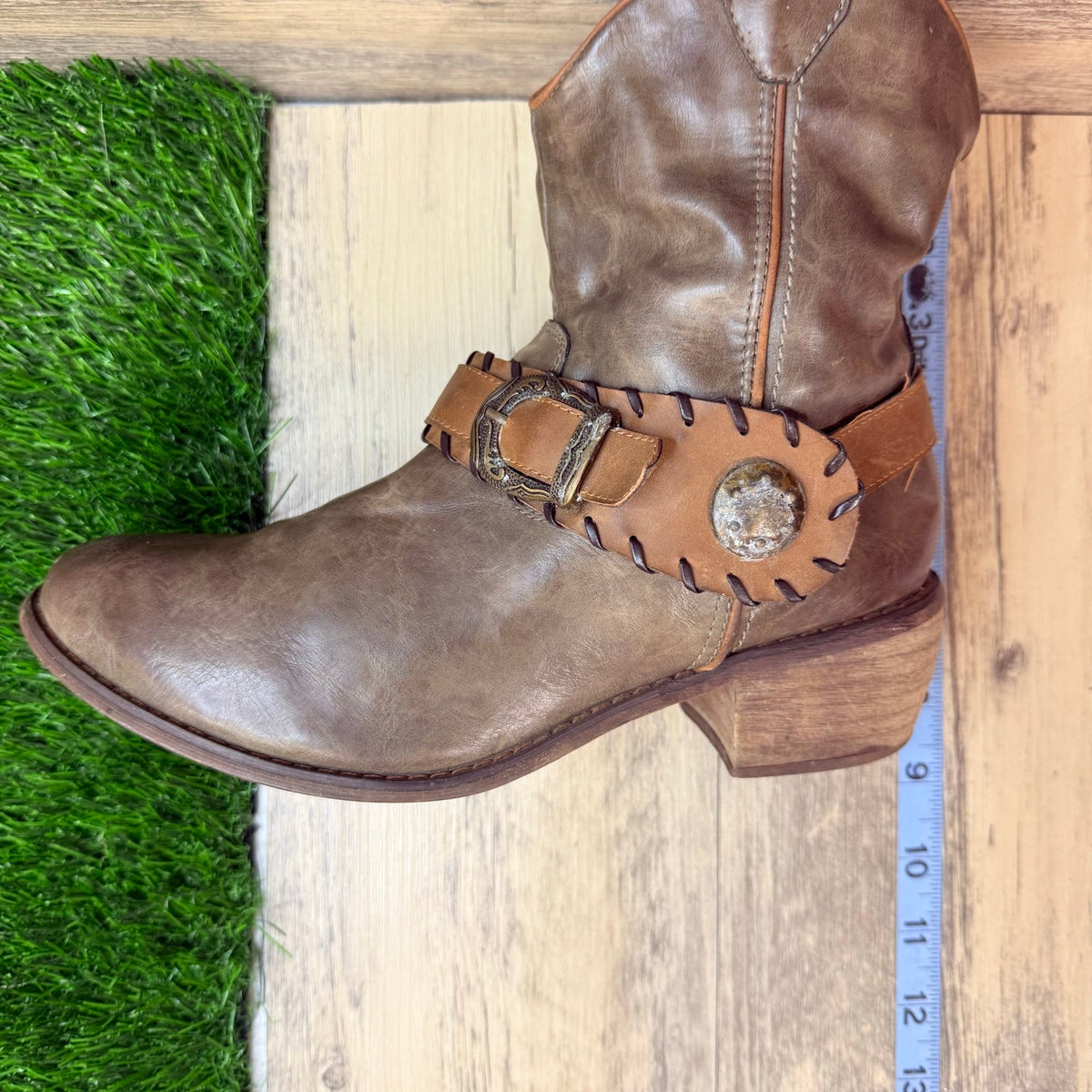 Pierre Dumas Women - Size 9 - Taupe Buckle Zipper Ankle Boots