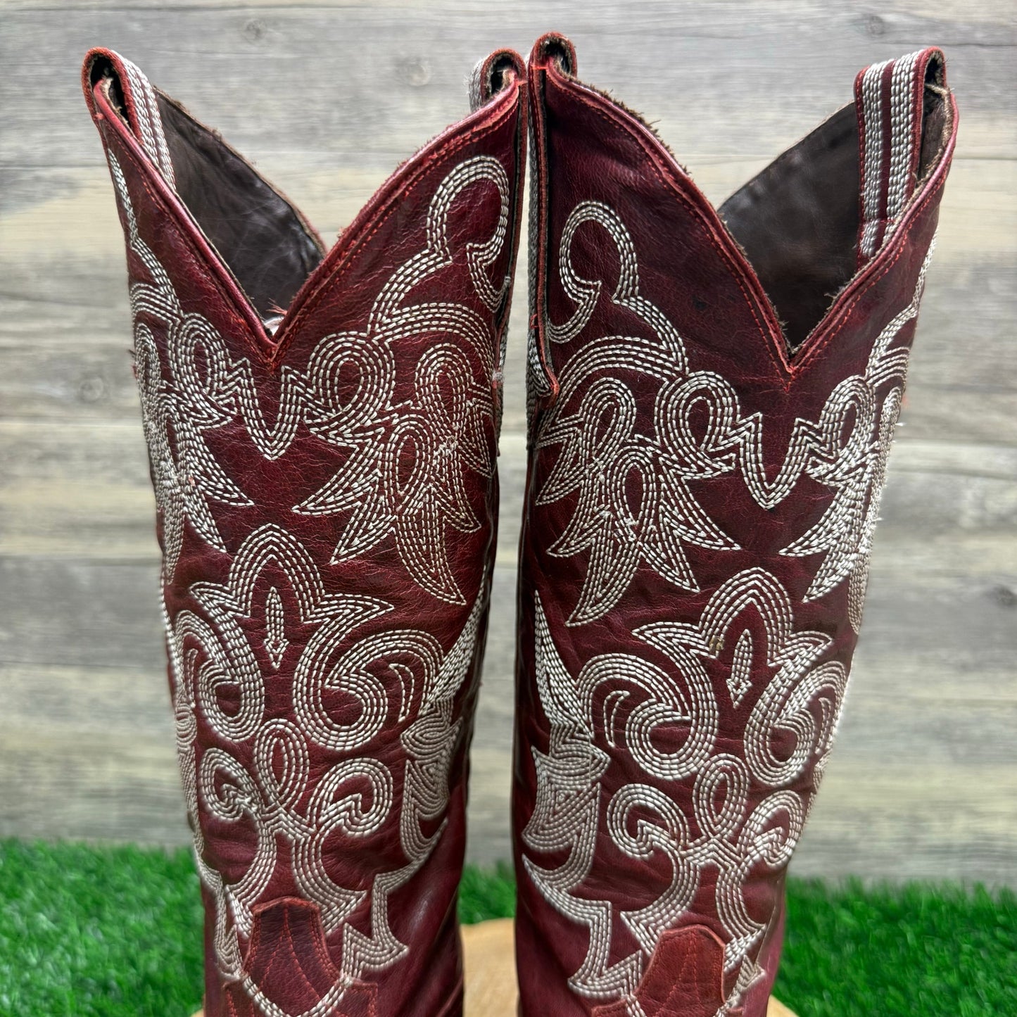 Lane Women - Size 6.5 - Red Saratoga Snip Toe Cowboy Boots Style LB0031D