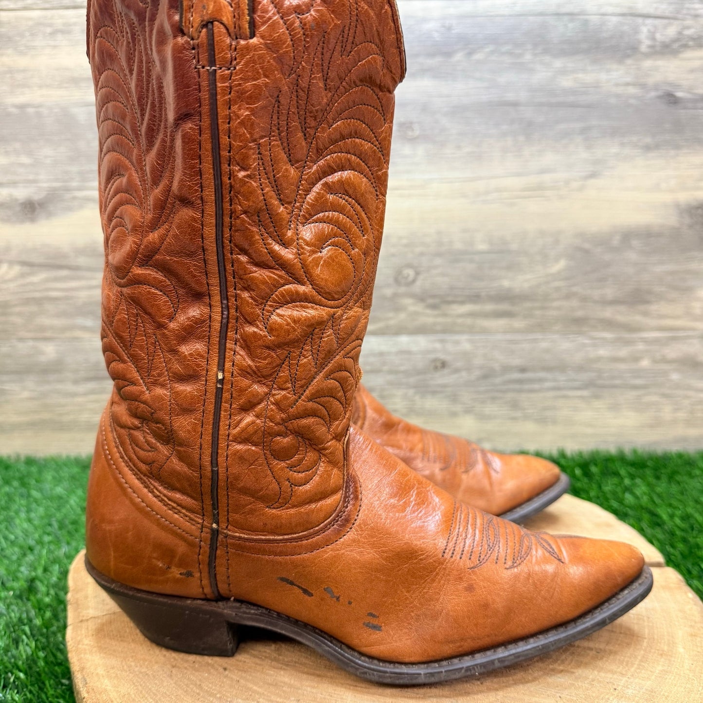 Acme Women - Size 7M - Vintage Brown Western Cowboy Boots 16664