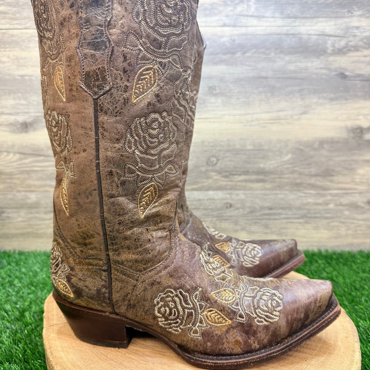 Corky’s Girl Women - Size 9 - Distressed Brown Floral Western Cowboy Boots 3660