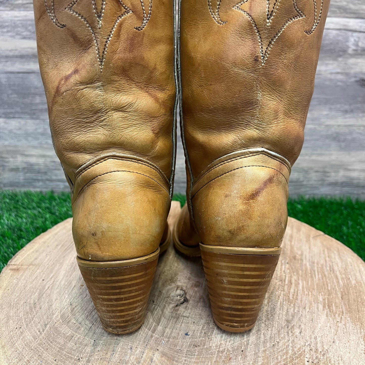 Dingo Women - Size 5 - Vintage Marbled Tan Cowboy Boots Style 334