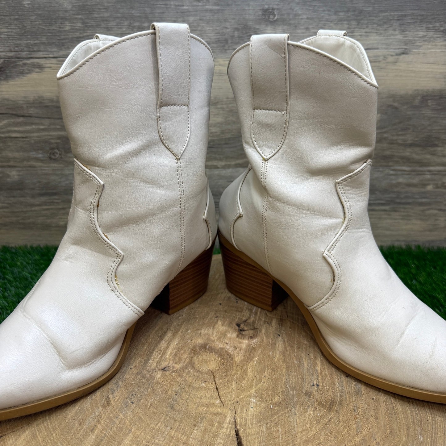 Bamboo Women - Size 10 - Metallic Pearl Faux Leather Ankle Boots Mindful