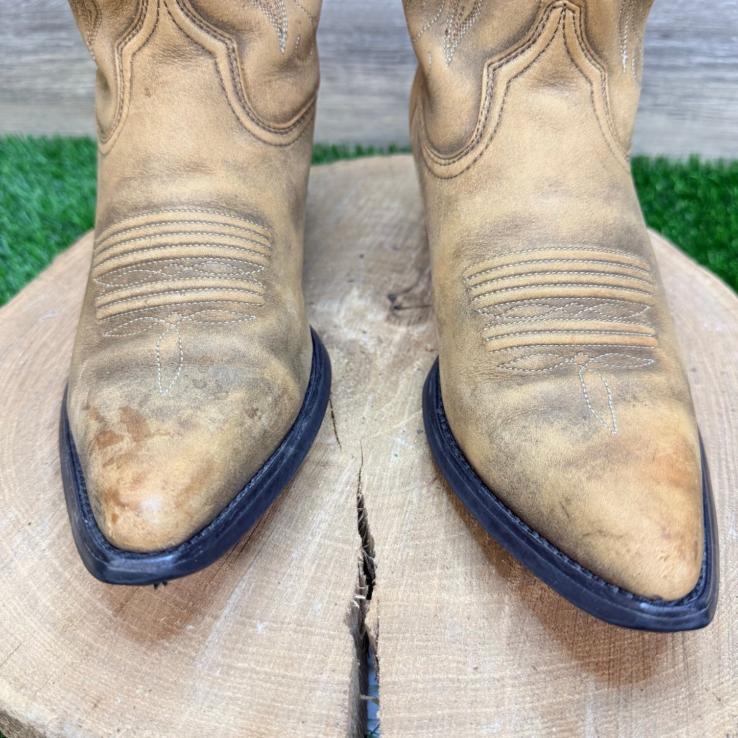 Ariat Women - Size 7B - Tan Boomer Leather Western Cowboy Boots 15729