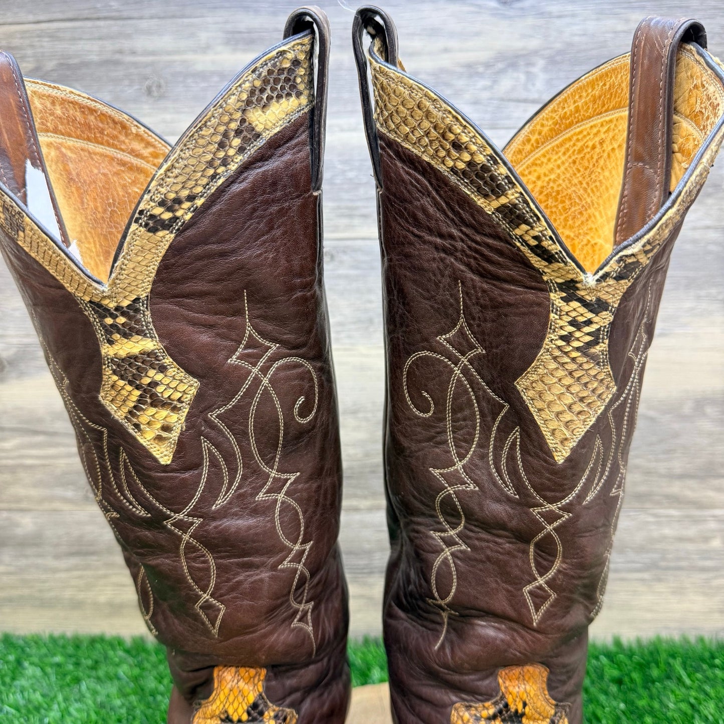 Justin Men - Size 9D - Vintage Brown Snake Python Western Cowboy Boots 9074