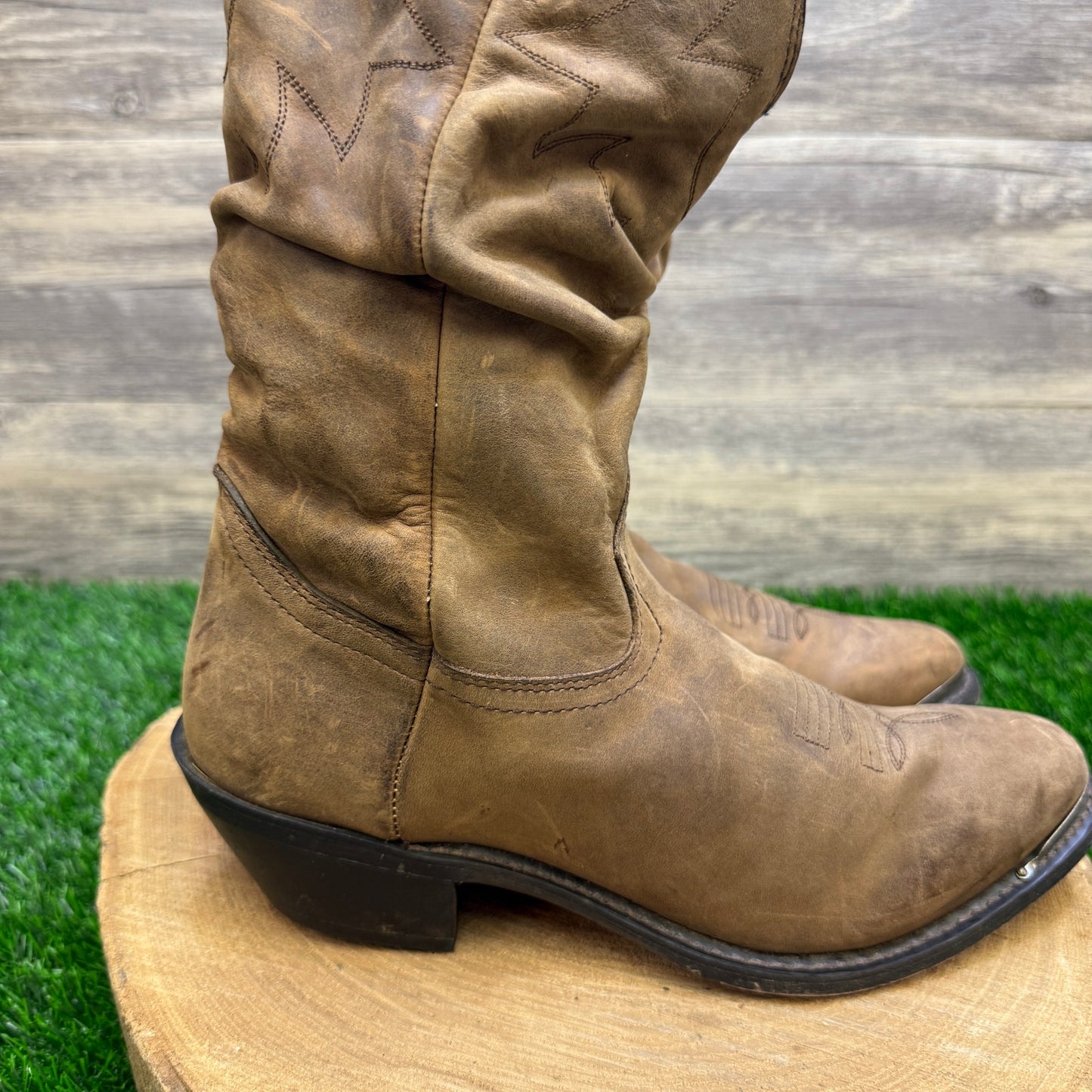 Durango Women - Size 9.5M - Brown Slouch Toe Plate Cowboy Boots Style RD542