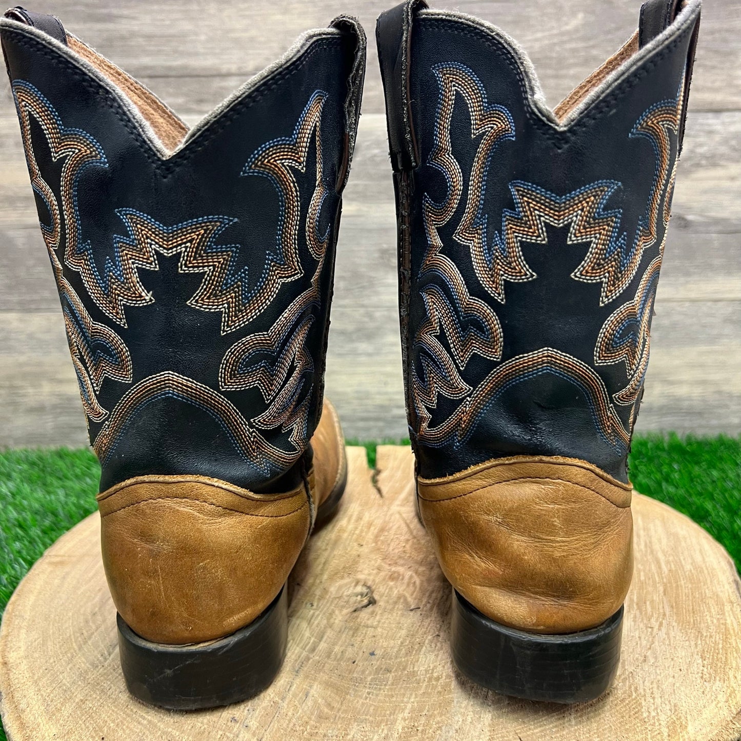 Justin Youth - Size 3.5D - Two Tone Square Toe Cowboy Boots 7010Y