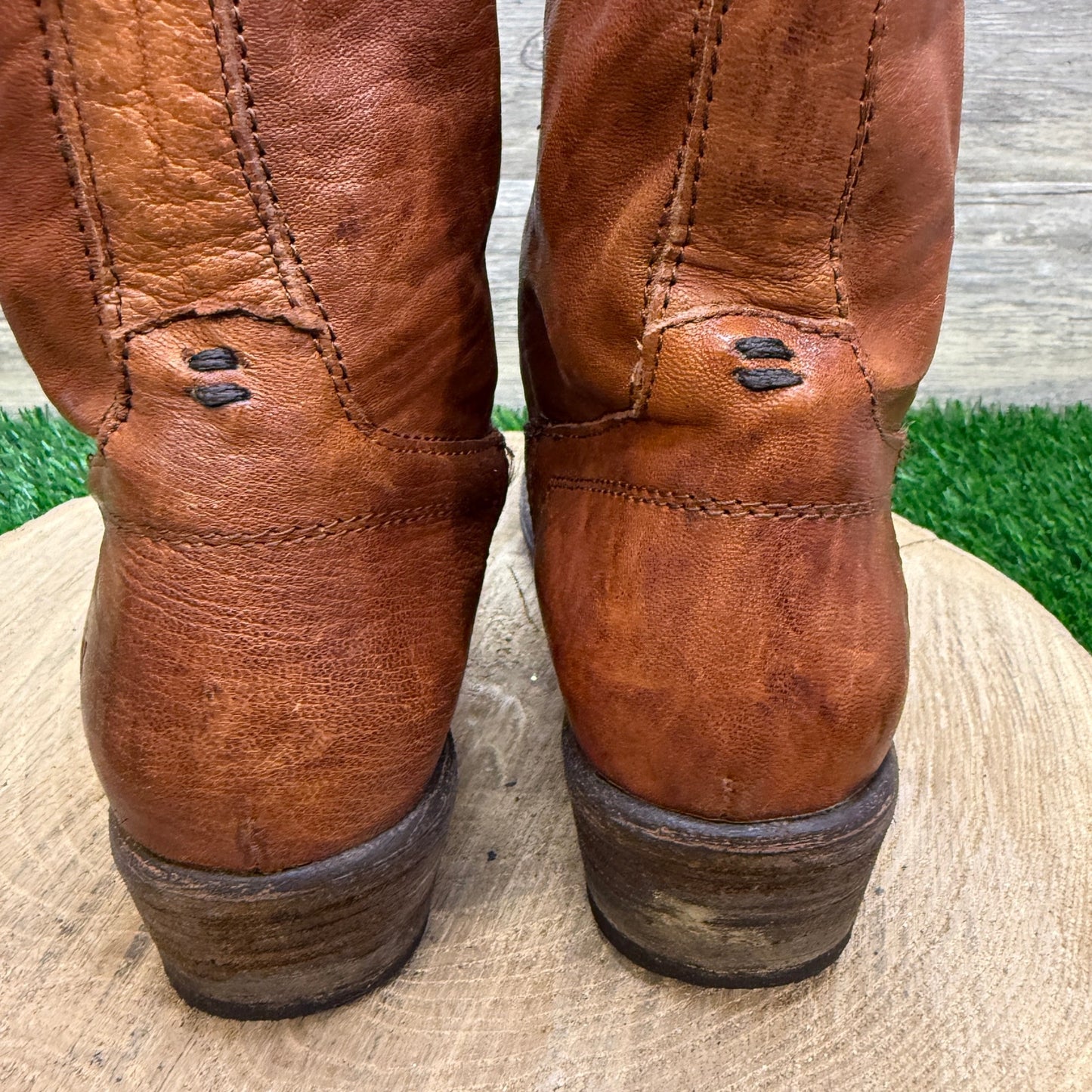 Frye Women - Size 7B - Cognac Carson Tab Ankle Boots Style 76461