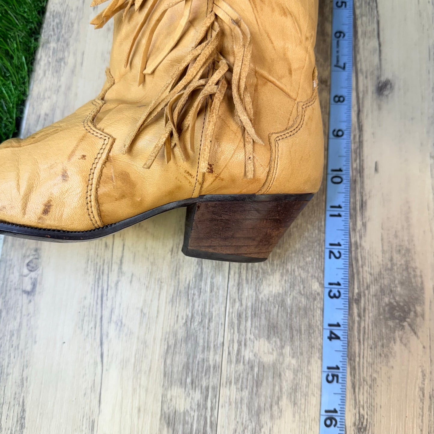 Dingo Women - Size 7M - Vintage Camel Fringe Soft Leather Cowboy Boots 8243