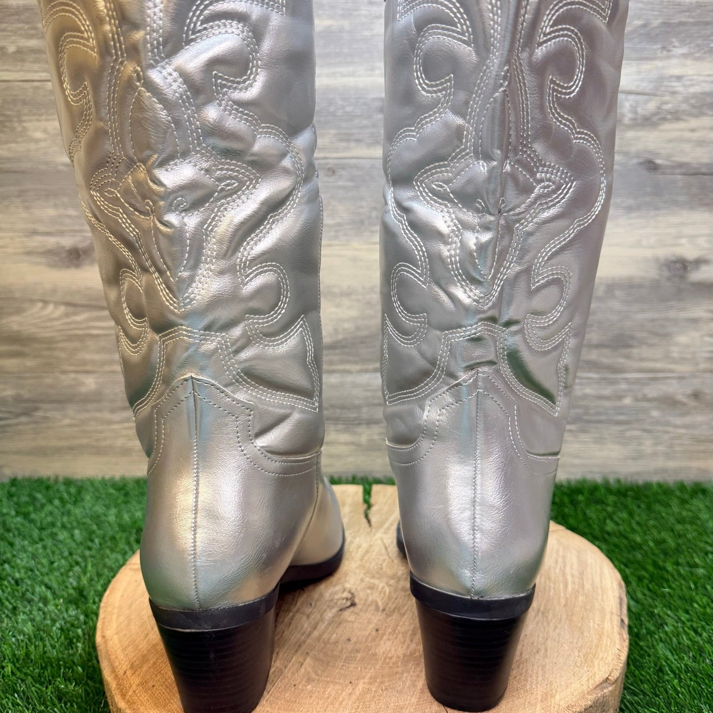 Journee Women - Size 12 - Silver Faux Leather Tall Boots 008243