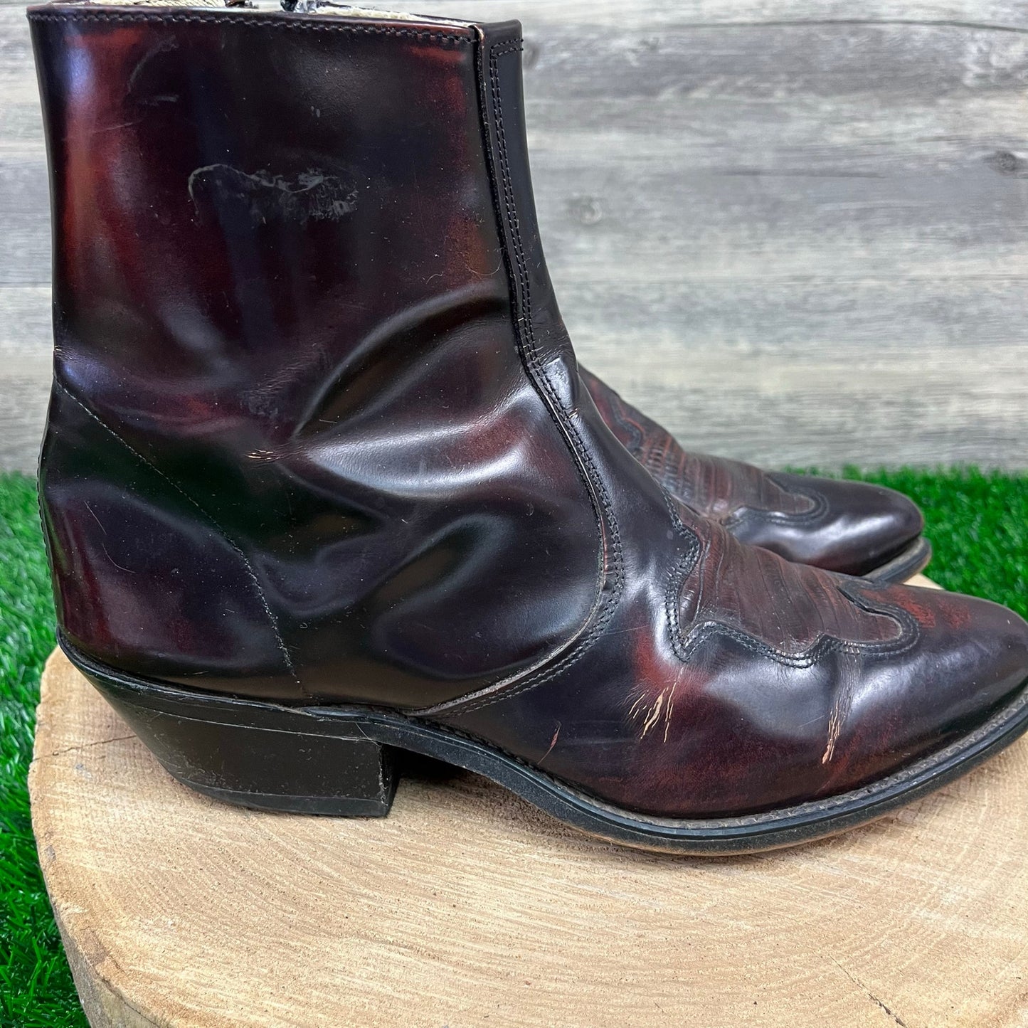 Unknown Men - Size 8EE - Vintage Burgundy Faux Lizard Inlay Zipper Boots 77835