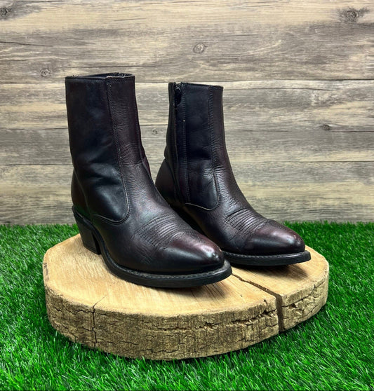 Unknown Men - Size 7D - Burgundy Zipper Ankle Boots 62008