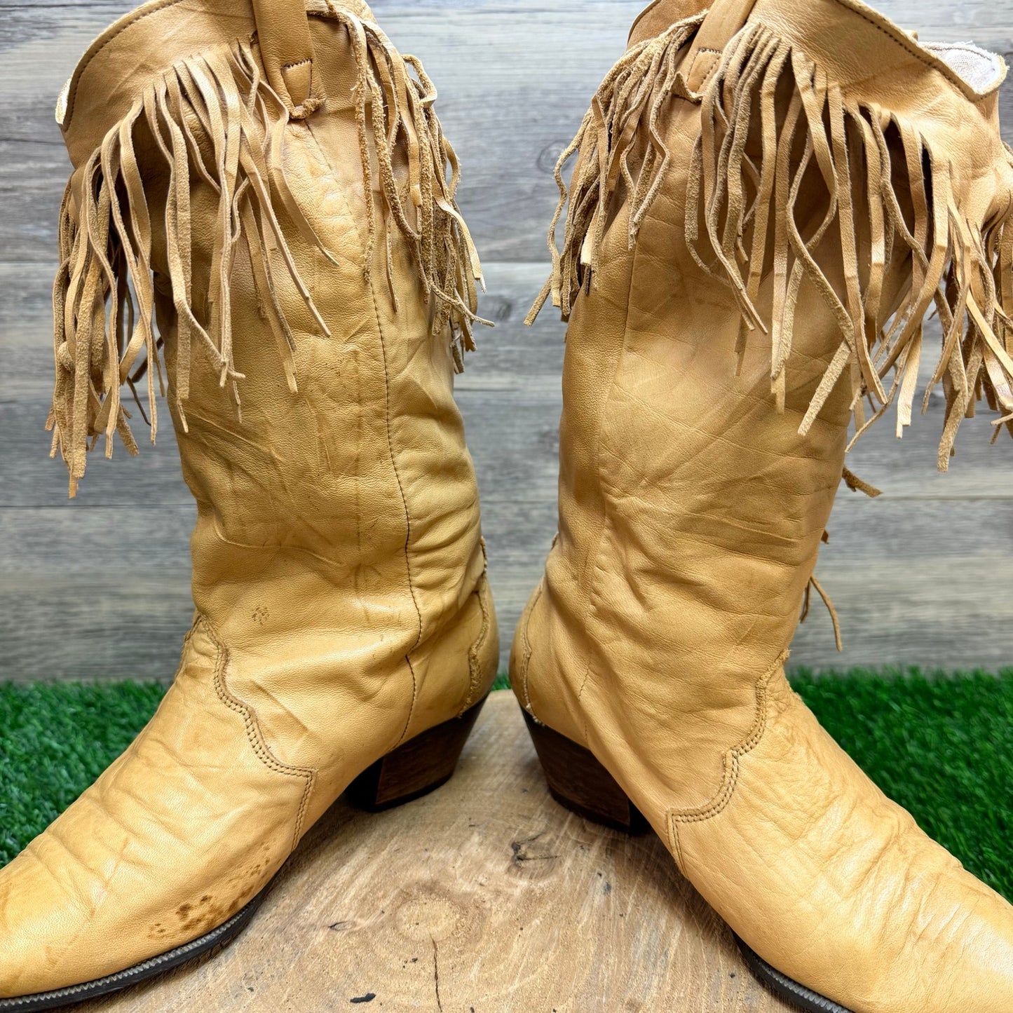 Dingo Women - Size 7M - Vintage Camel Fringe Soft Leather Cowboy Boots 8243