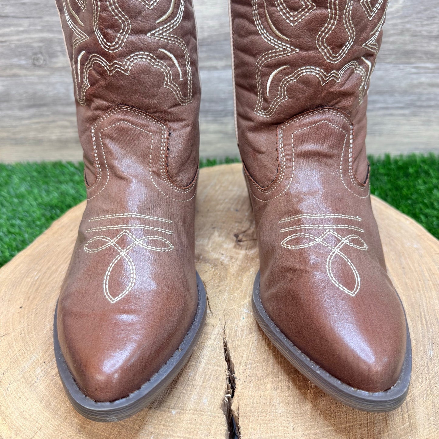 Unknown Women - Size 7.5 - Brown Faux Leather Cowboy Boots
