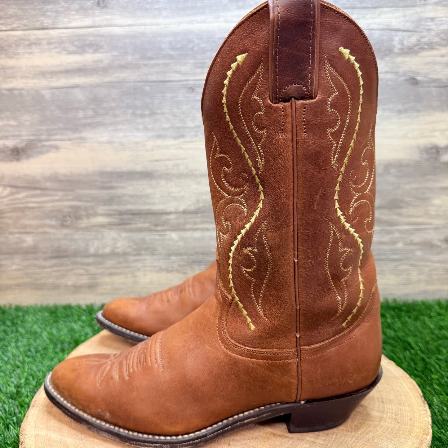 Justin Women - Size 8B - Golden Saltillo Western Cowboy Boots L4936