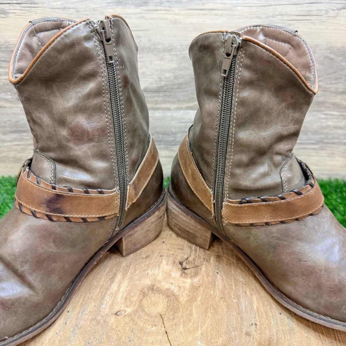 Pierre Dumas Women - Size 9 - Taupe Buckle Zipper Ankle Boots