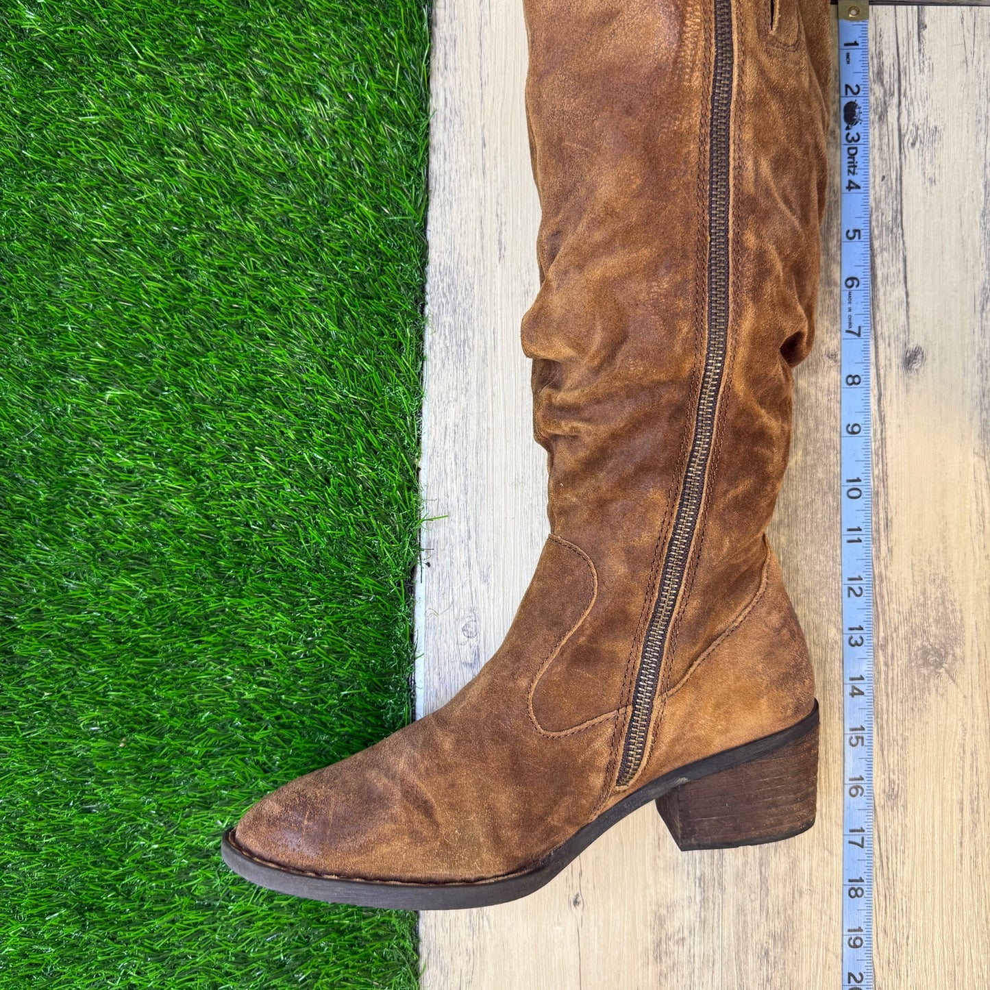 Born Women - Size 9M - Brown Suede Slouch Tall Boots Style CQG17