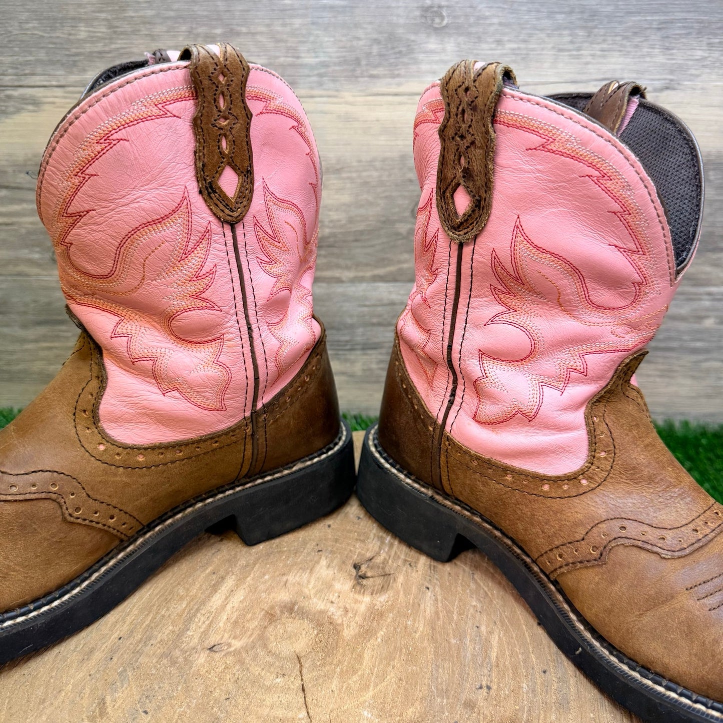 Justin Women - Size 8B - Brown / Pink Gypsy Cowboy Boots L9901